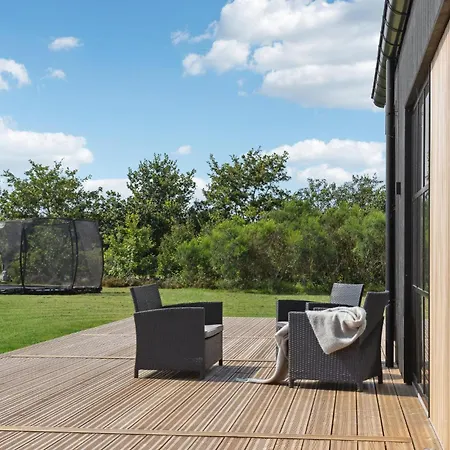 度假居 4 Bedroom Pet Friendly In *