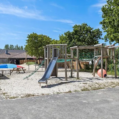 4 Bedroom Pet Friendly In Ferienhaus