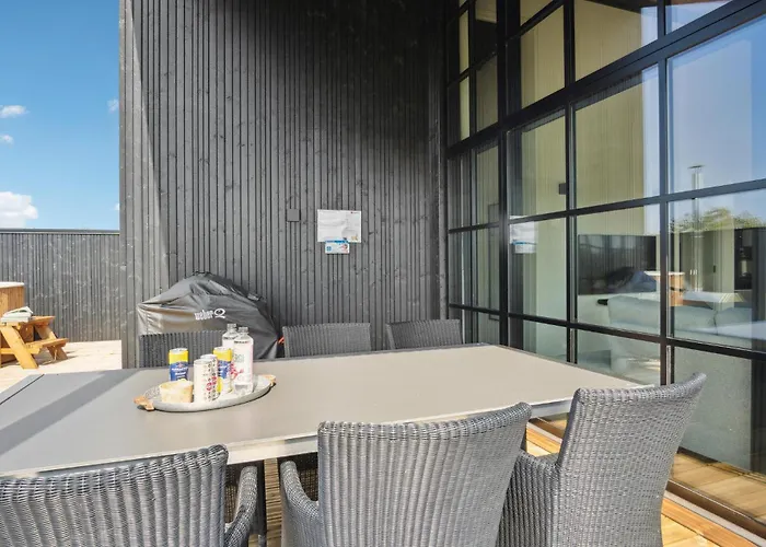4 Bedroom Pet Friendly In * Tarm